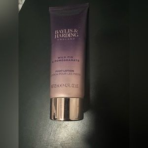 Baylis & Harding foot lotion
